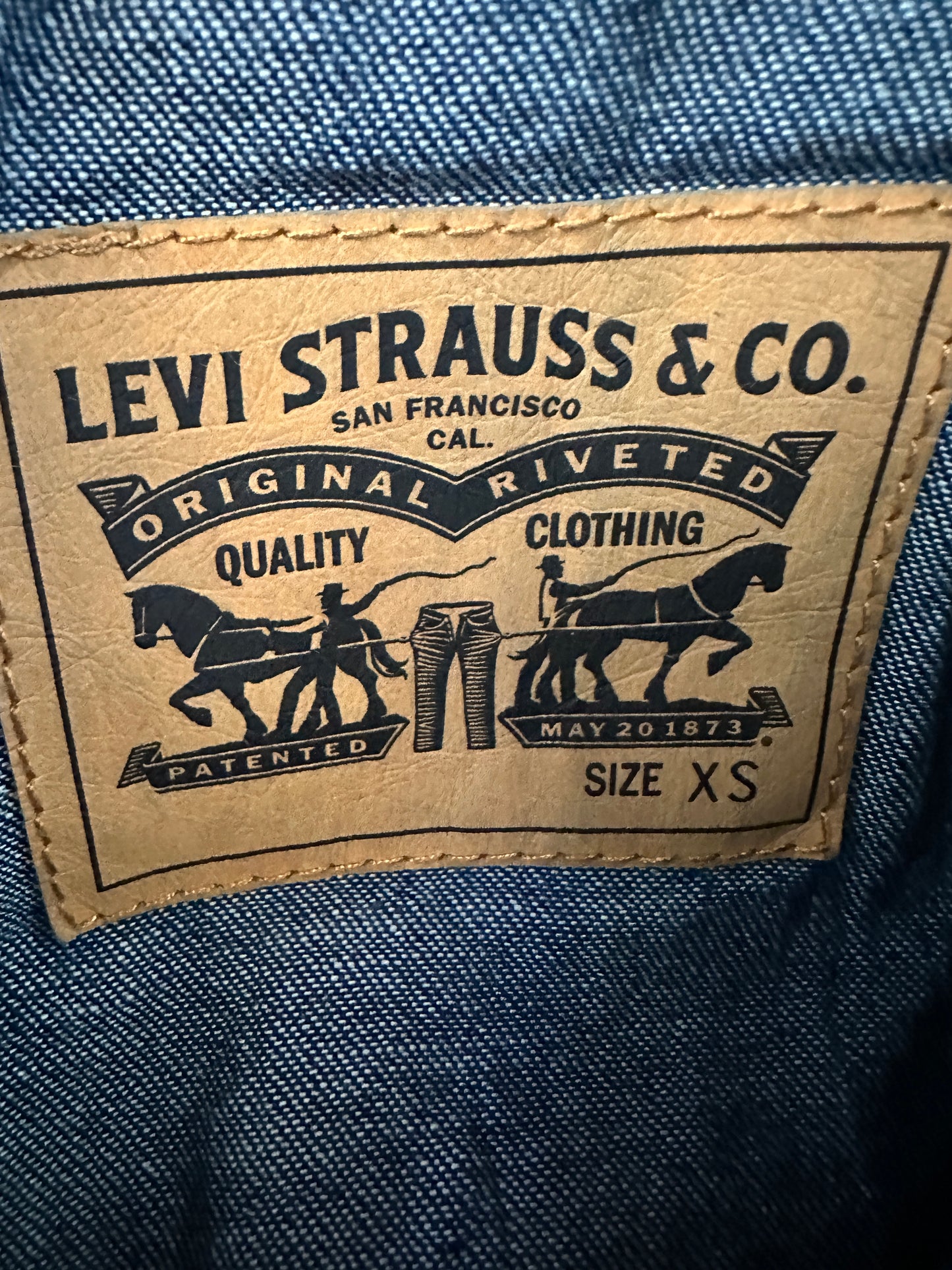 Levi's jumpsuit XS