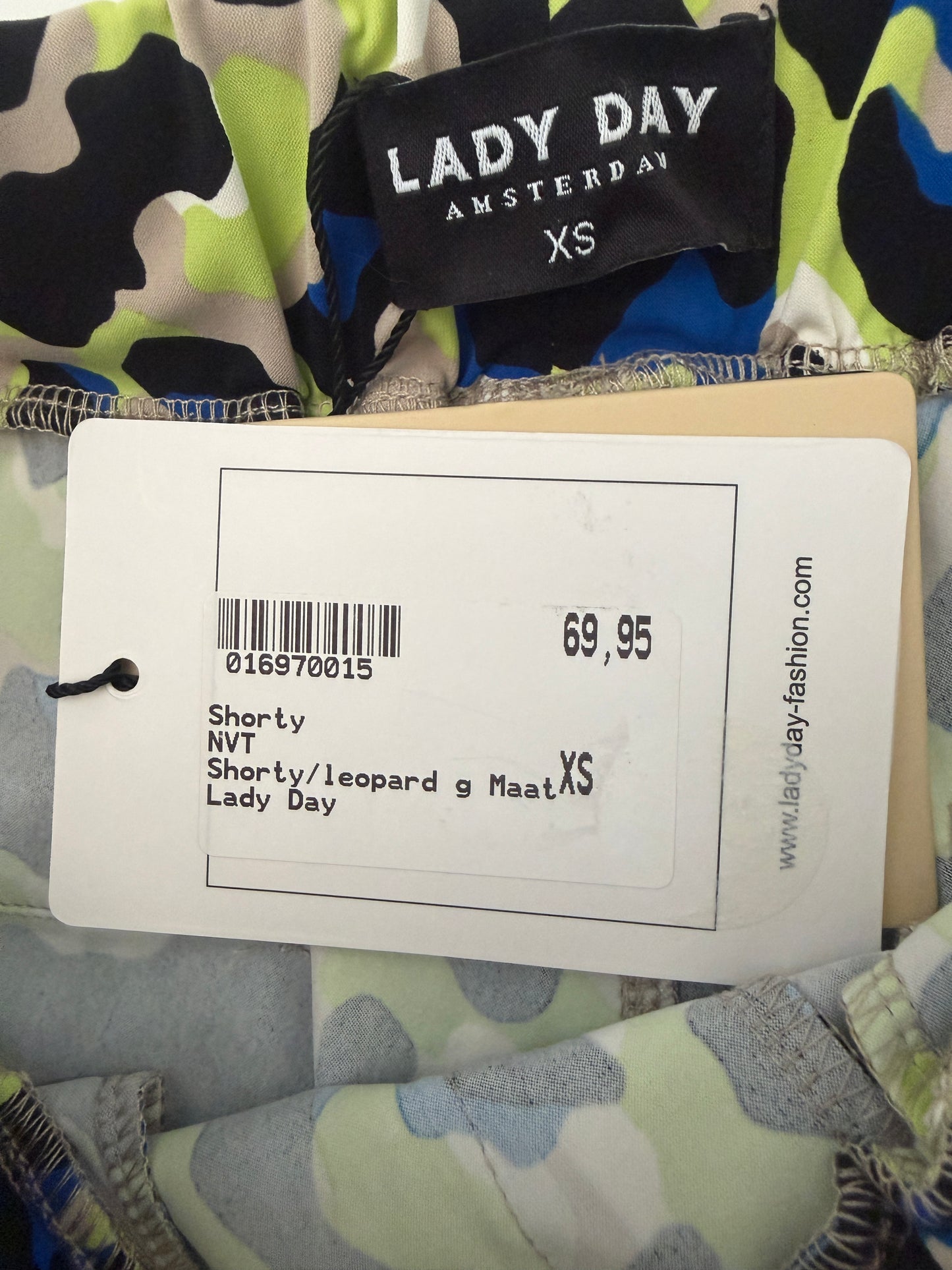 Lady Day korte broek NIEUW XS