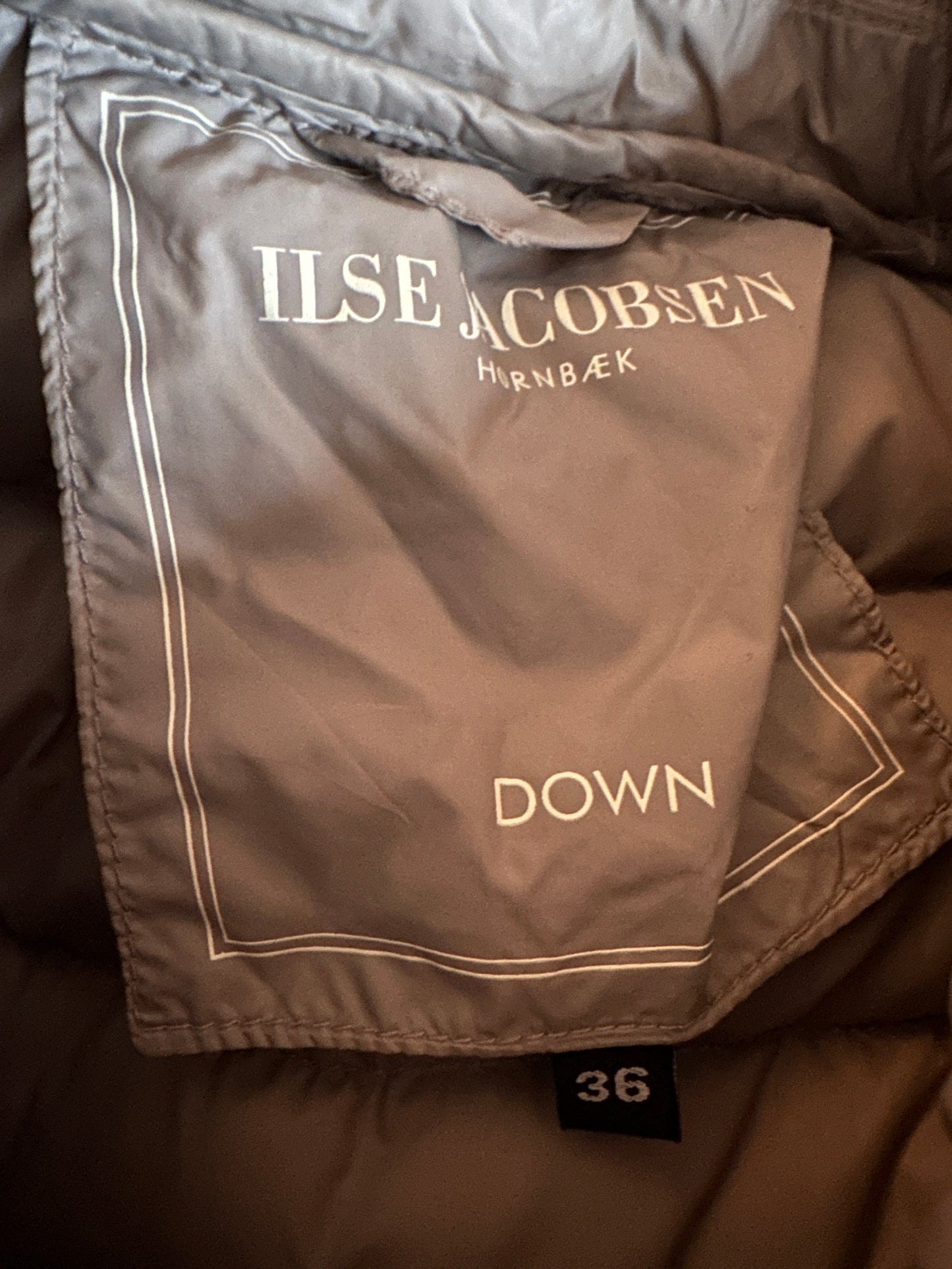 Ilse Jacobsen jas S