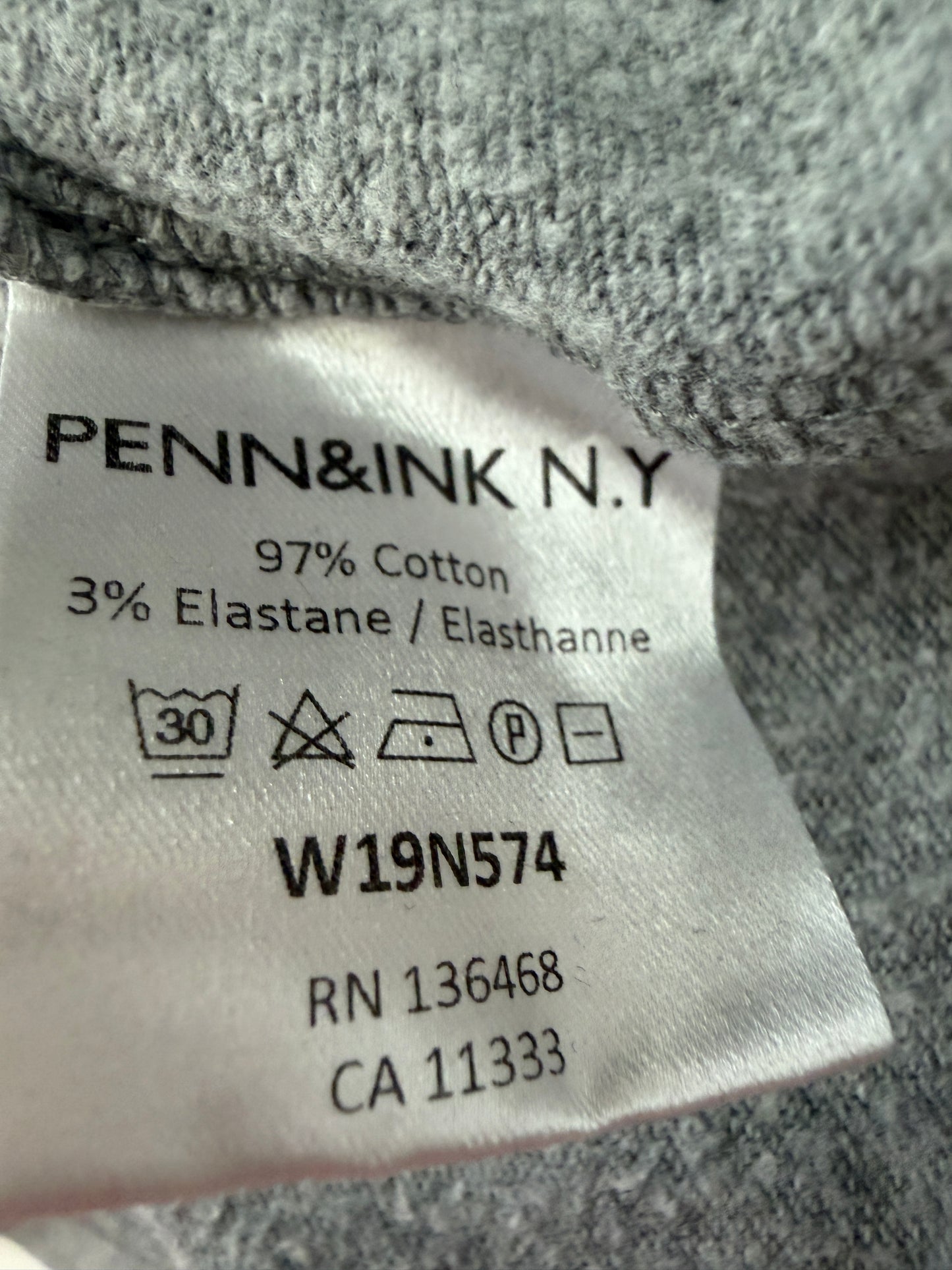 Penn &amp; Ink sweater L