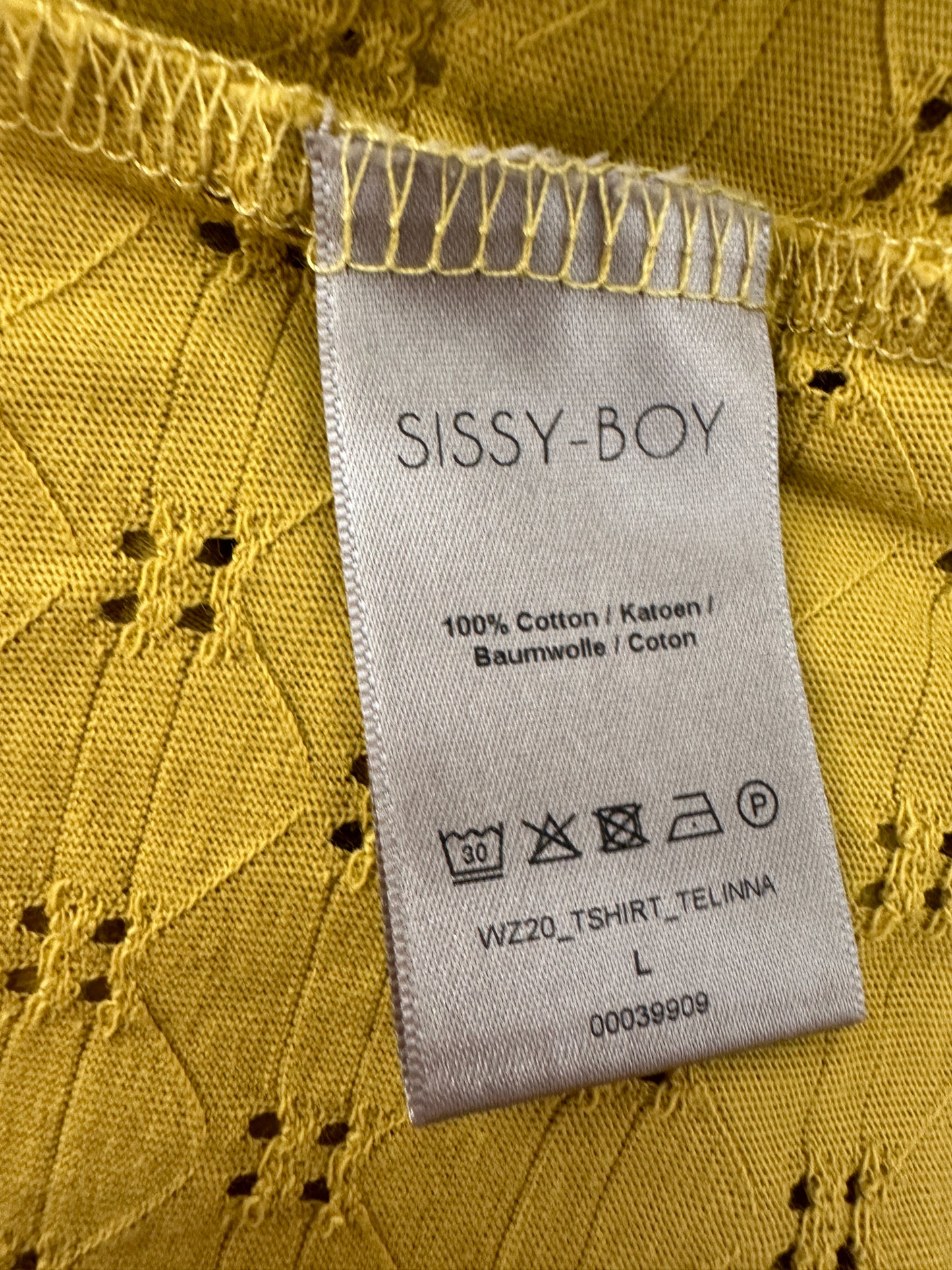 Sissy Boy shirt L
