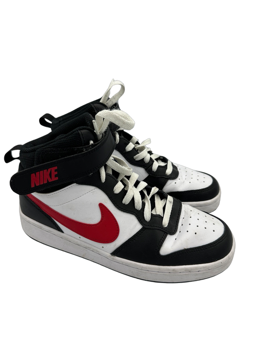 Nike sneakers 39
